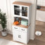 Armoire de cuisine en bois polyvalente avec beaucoup de rangement et tablettes réglables pour les espaces de cuisine organisés.