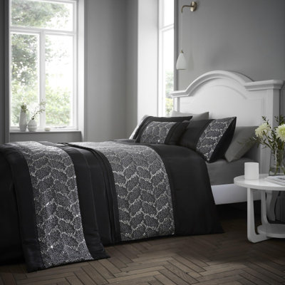 Sankertown No Pattern Duvet Cover with Pillowcases Included