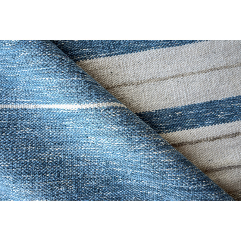 Exquisite Rugs Scandinavian Handmade Handloomed New Zealand Wool Blue/Ivory Area Rug, Rectangle 8' x 10'