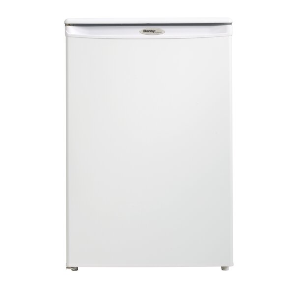 upright freezer 5ft tall