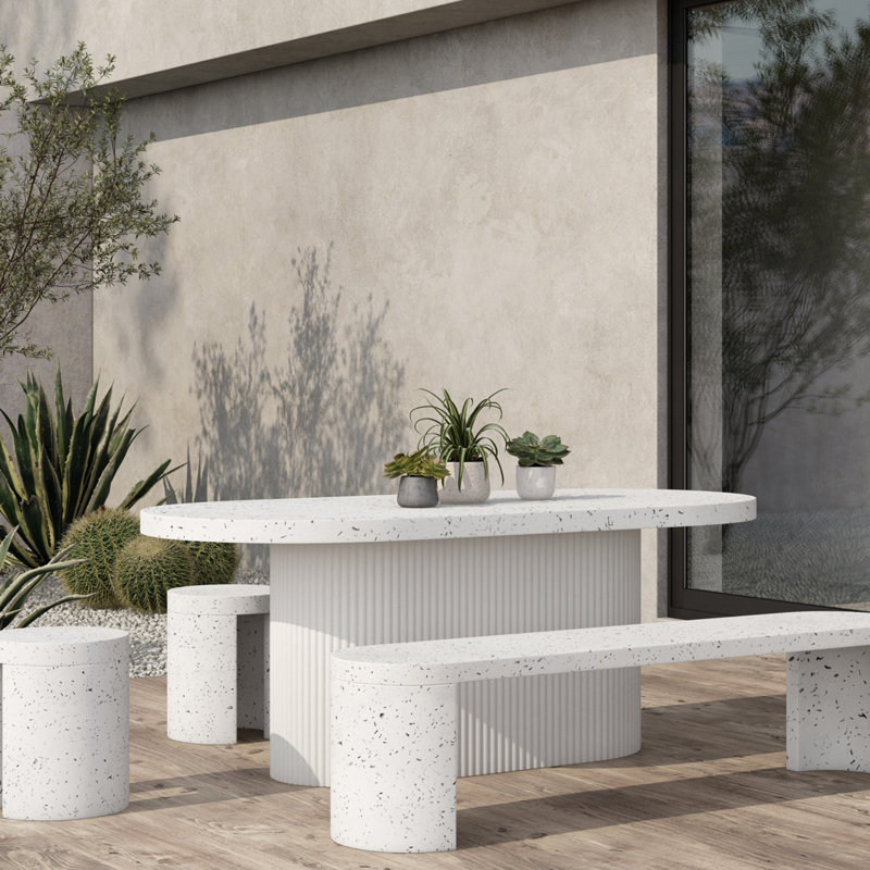 Ros Outdoor Oval Dining Table