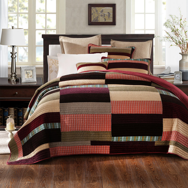 Farmhouse / Country Cotton Striped Quilt, Queen Quilt + 2 Standard Shams