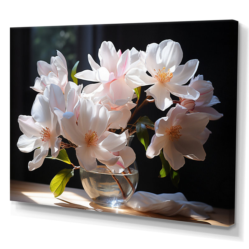 Champ de magnolia blanc et jaune II sur toile, Toile tendue, H 30 po x l 40 po x P 1,5 po