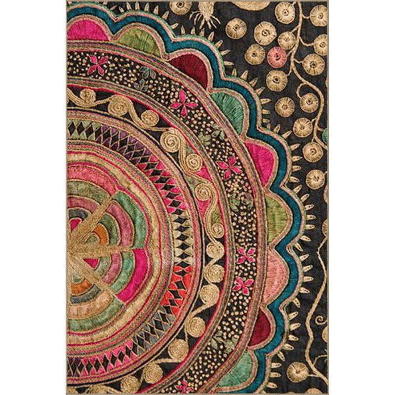 Tapis décoratif multicolore à rayures et à motifs multicolores, Rectangle 4 pi x 5 pi 11 po