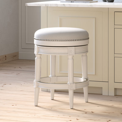 Pivot en bois 26 po sans dossier avec hauteur réglable, rotation à 360 °, garniture cloutée et détails, plaque de repose-pieds en métal, glissières en plastique, convient aux îlots de cuisine, aux bars et aux espaces de divertissement, blanc