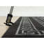 Tapis abstrait géométrique noir / or Ksamil-69127335