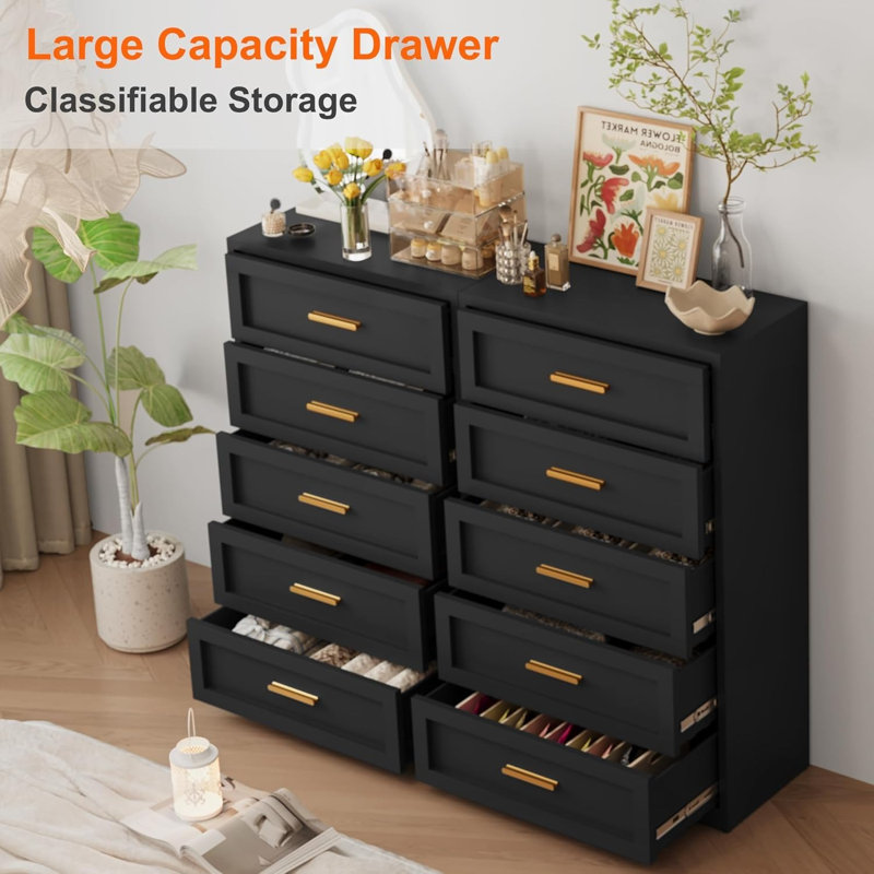 Black chest of five drawers, Black