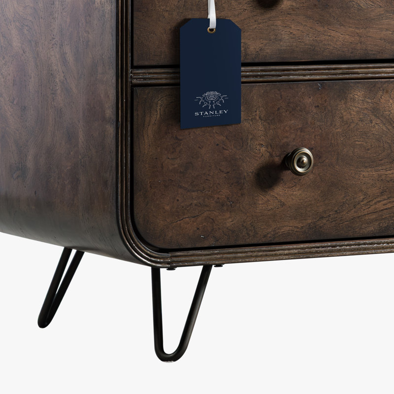 Commode de chambre 3 tiroirs, commode de chambre en bois moderne avec rangement par Stanley Furniture 