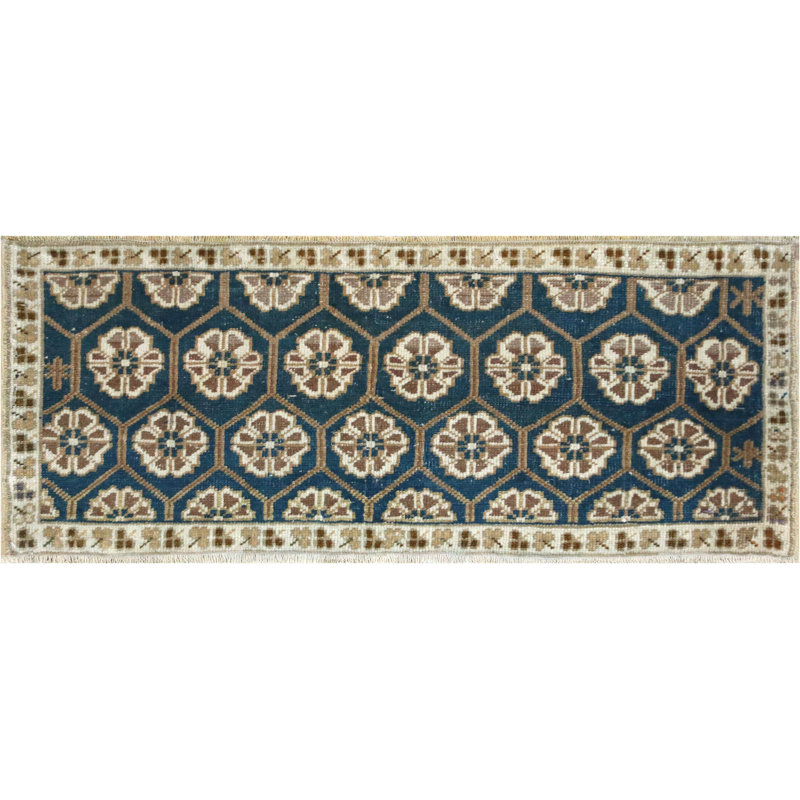 Yastic One-of-a-Kind 1'5" X 3'6" Area Rug