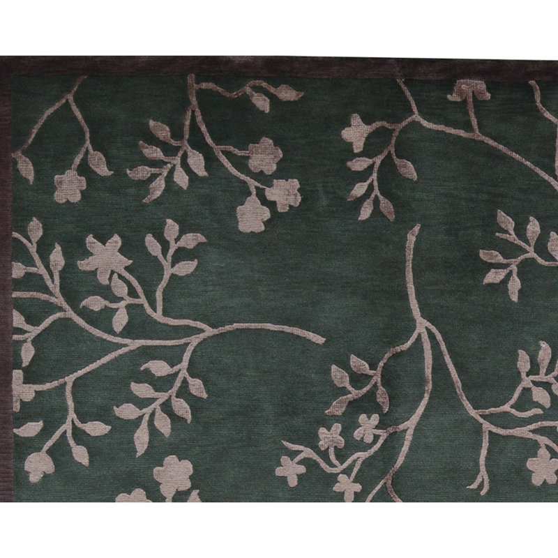 Hand Woven Wool Floral Area Rug