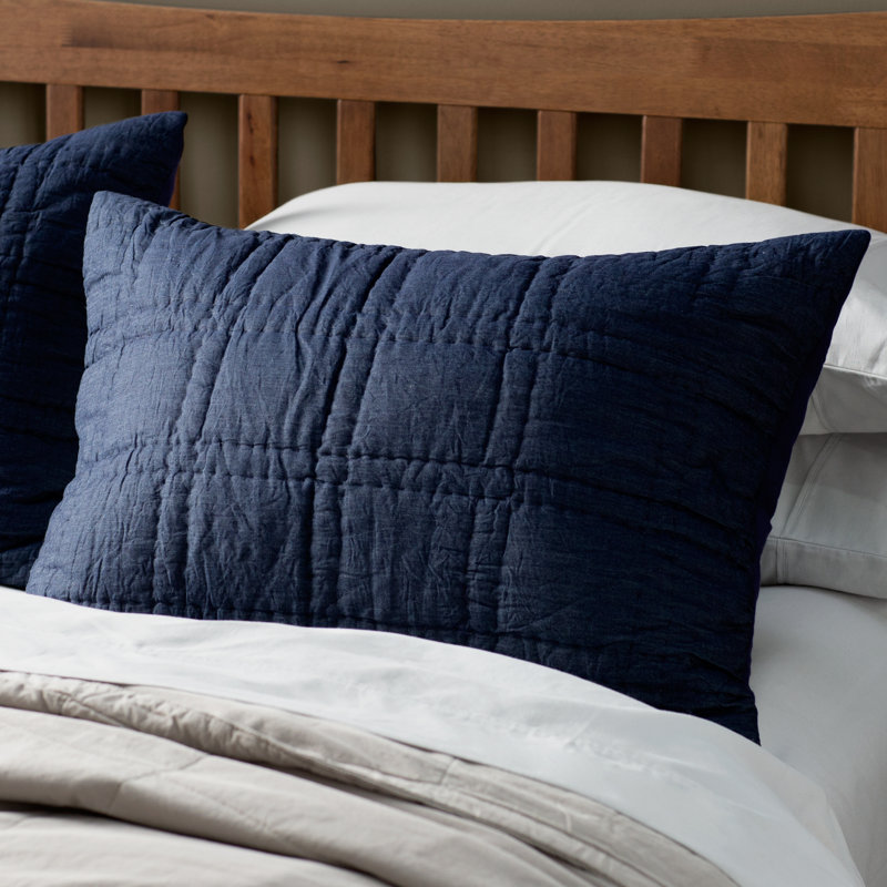 Taie décorative Monteith, Standard