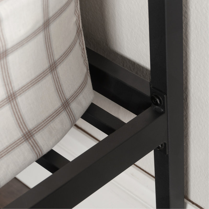 Grand lit plateforme avec tête de lit, finition noire
