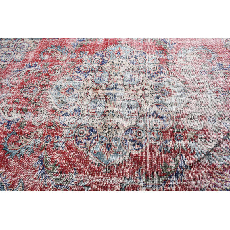 Tapis turc rétro tissé à la main en rouge riche pour les grands salons - Laine authentique avec touche bohémienne