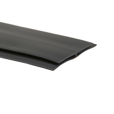 Polyvinyl 4'' W x 300'' L T-Moulding