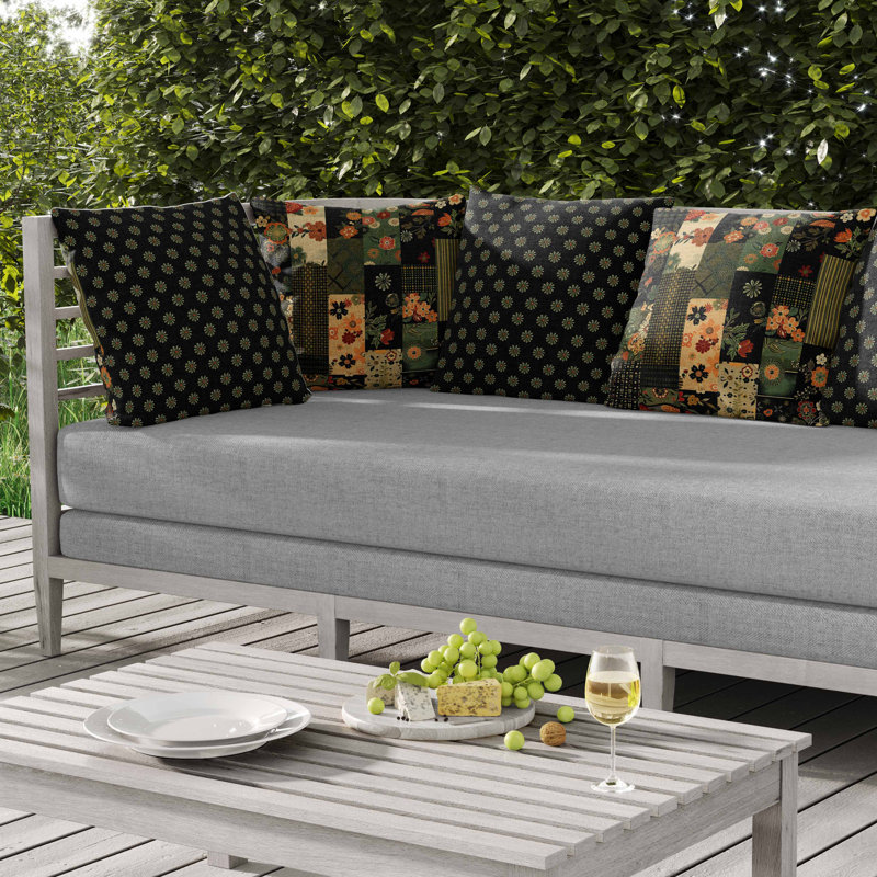 Coussin intérieur / extérieur Twilight Bouquet, Carré 20 po, Noir