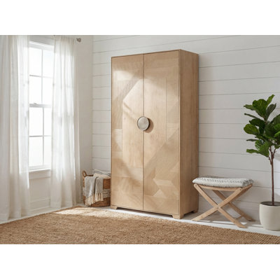 Armoire Retreat