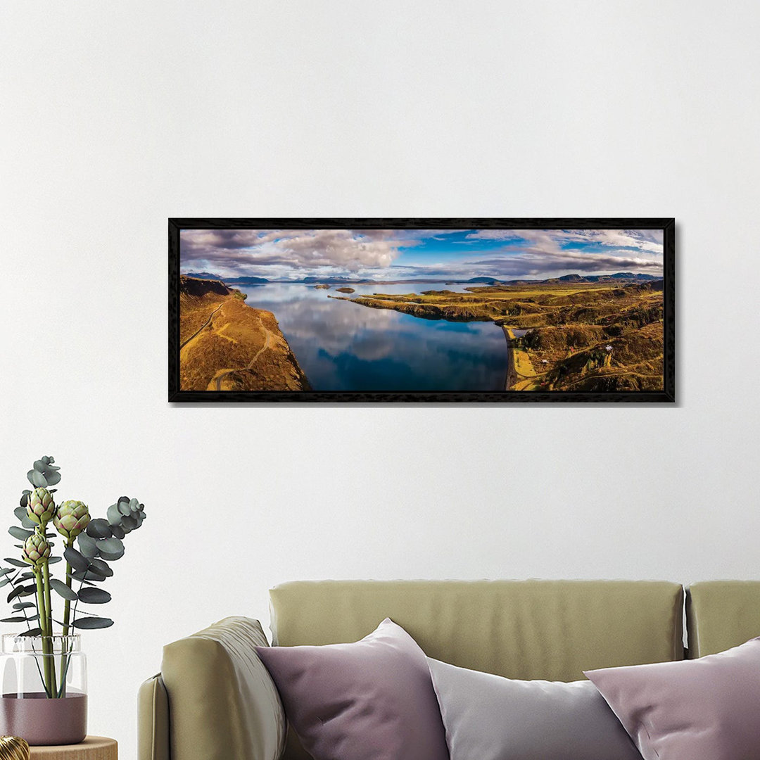 Lake Thingvellir, Thingvellir National Park, Iceland 1PC6