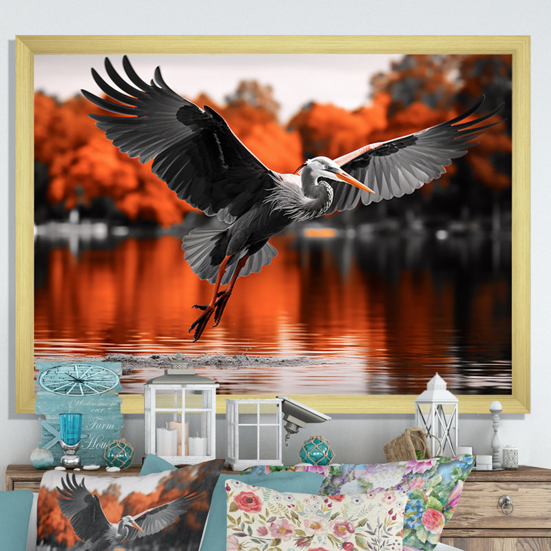 Décoration murale orange orange héron gracieux en automne IV - animaux, H 34 po x l 44 po x P 1,5 po, Encadrement doré