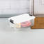 Bac de rangement empilable en plastique transparent avec couvercle blanc Sterilite-115280928
