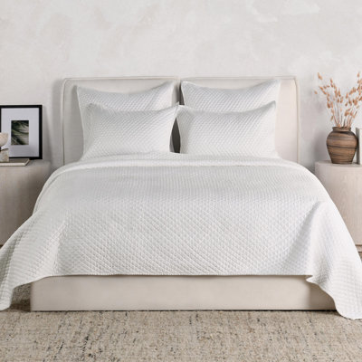 Winthrop Satin Solid Colour Quilt