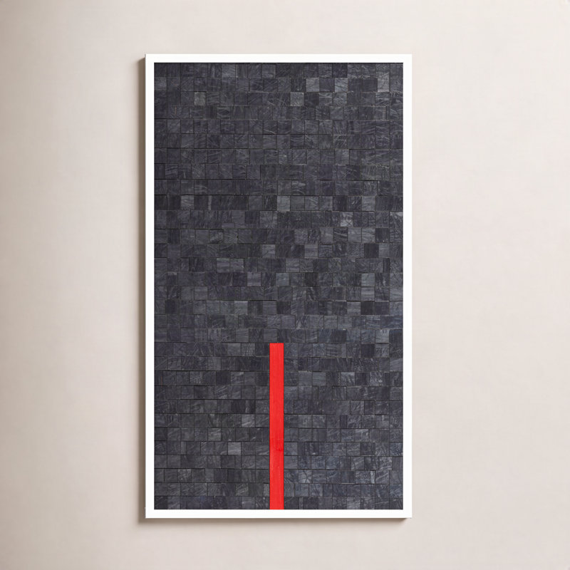 «Close», reproduction encadrée sur papier par Alex Dunn, H 41 po x l 23 po, Blanc