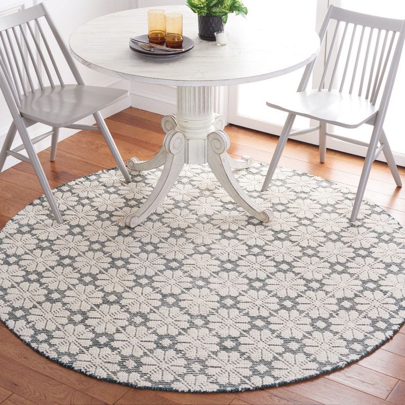 Sharene Floral Handwoven Wool Ivory/Green Area Rug, Round 6'
