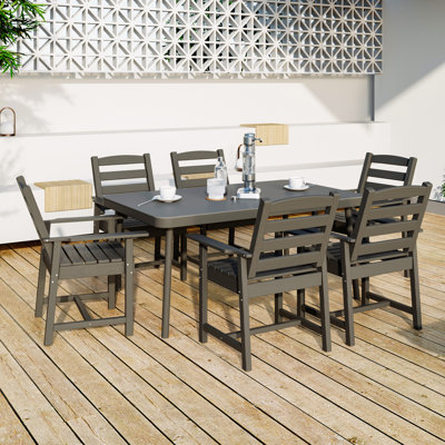 Chaise de salle à manger intérieure / extérieure en PEHD toutes saisons avec accoudoirs larges