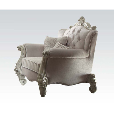Fauteuil Versailles en velours capitonné de 44 po de large ivoire et blanc os Versailles