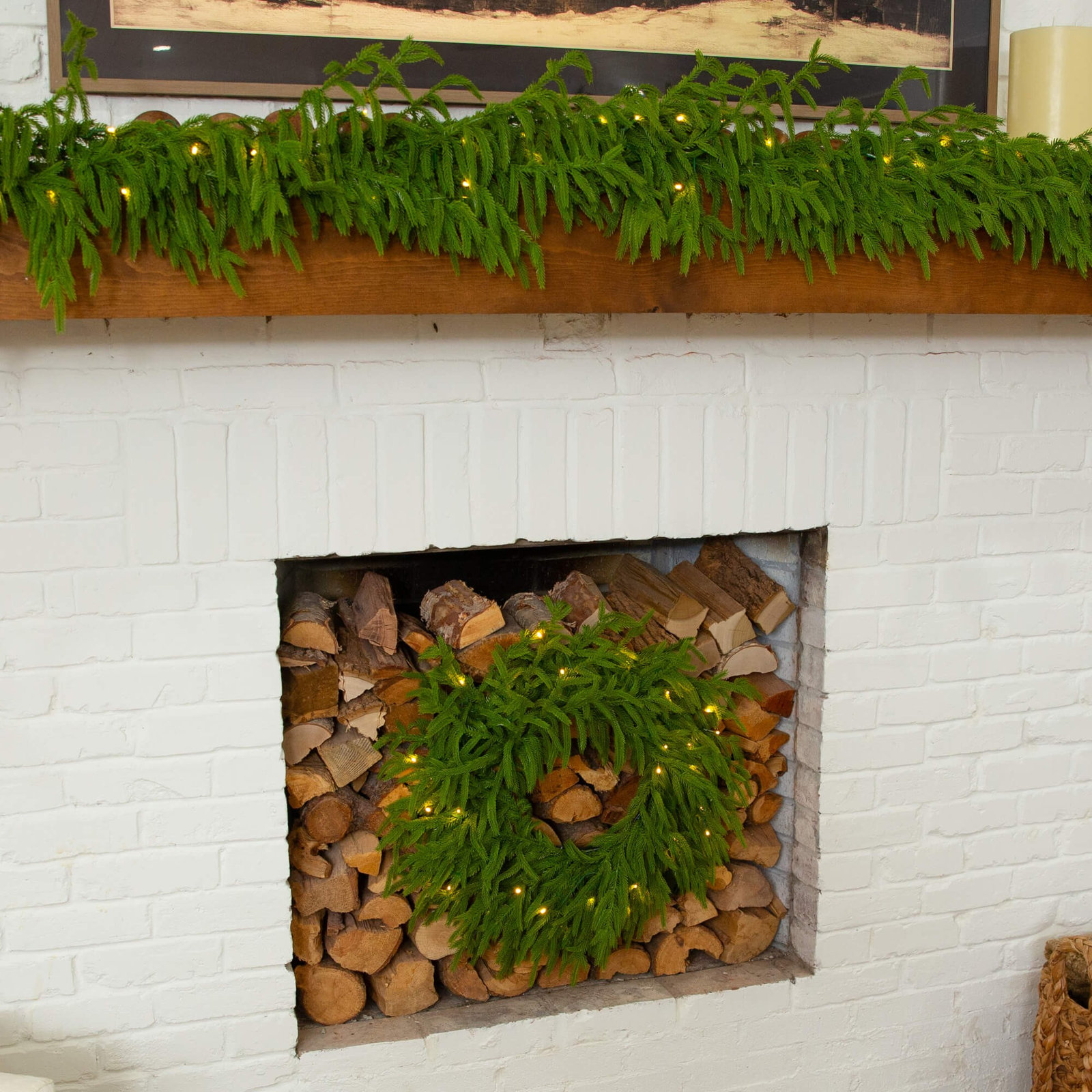 20In. Pre-Lit Artificial Real Touch Norfolk Island Pine Wreath With 35 Warm White LED Lights And Natural Look, Green
