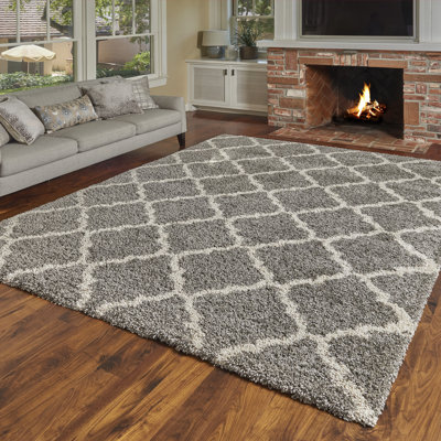 Loft Tangier Luxury Geometric Diamond Gray/Ivory Plush Shag Area Rug