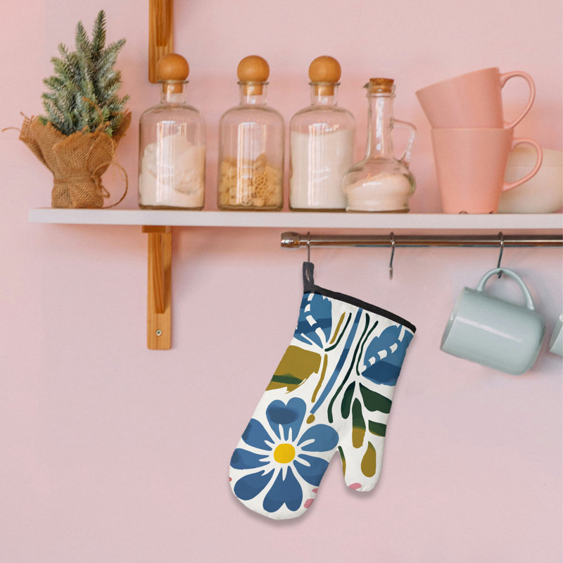 Art Petals Oven Mitt