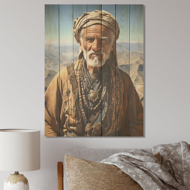 Portrait arabe berbère dans l'atlas II - Tribal africain sur bois, H 20 po x l 10 po
