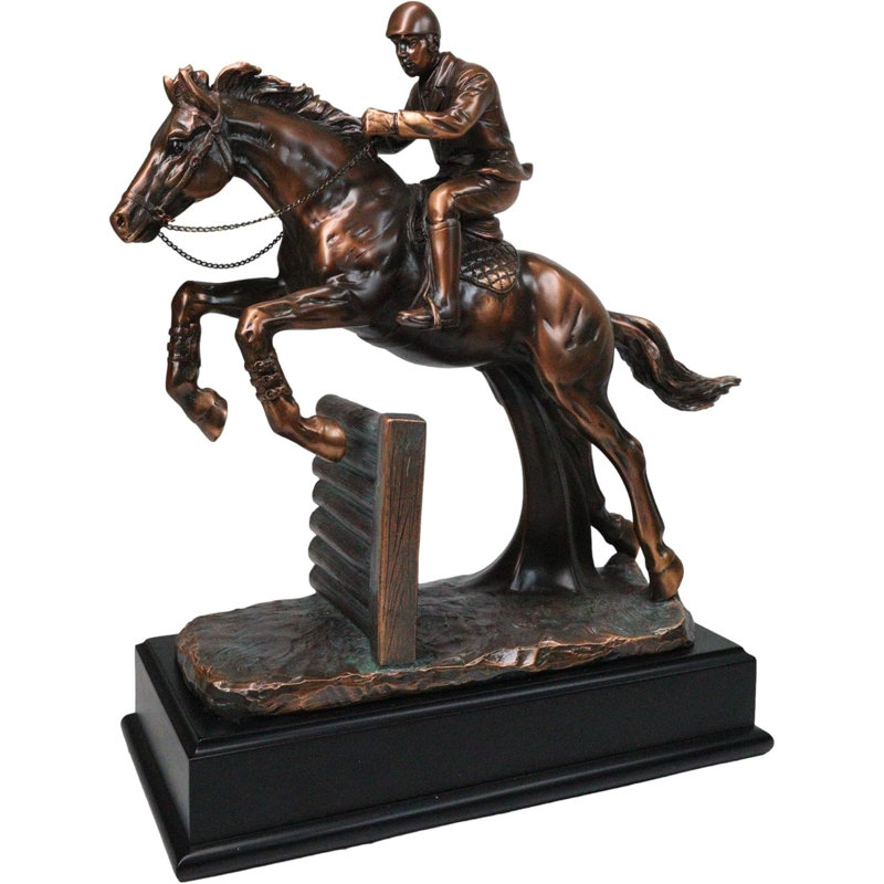Figurine de cheval au galop équestre