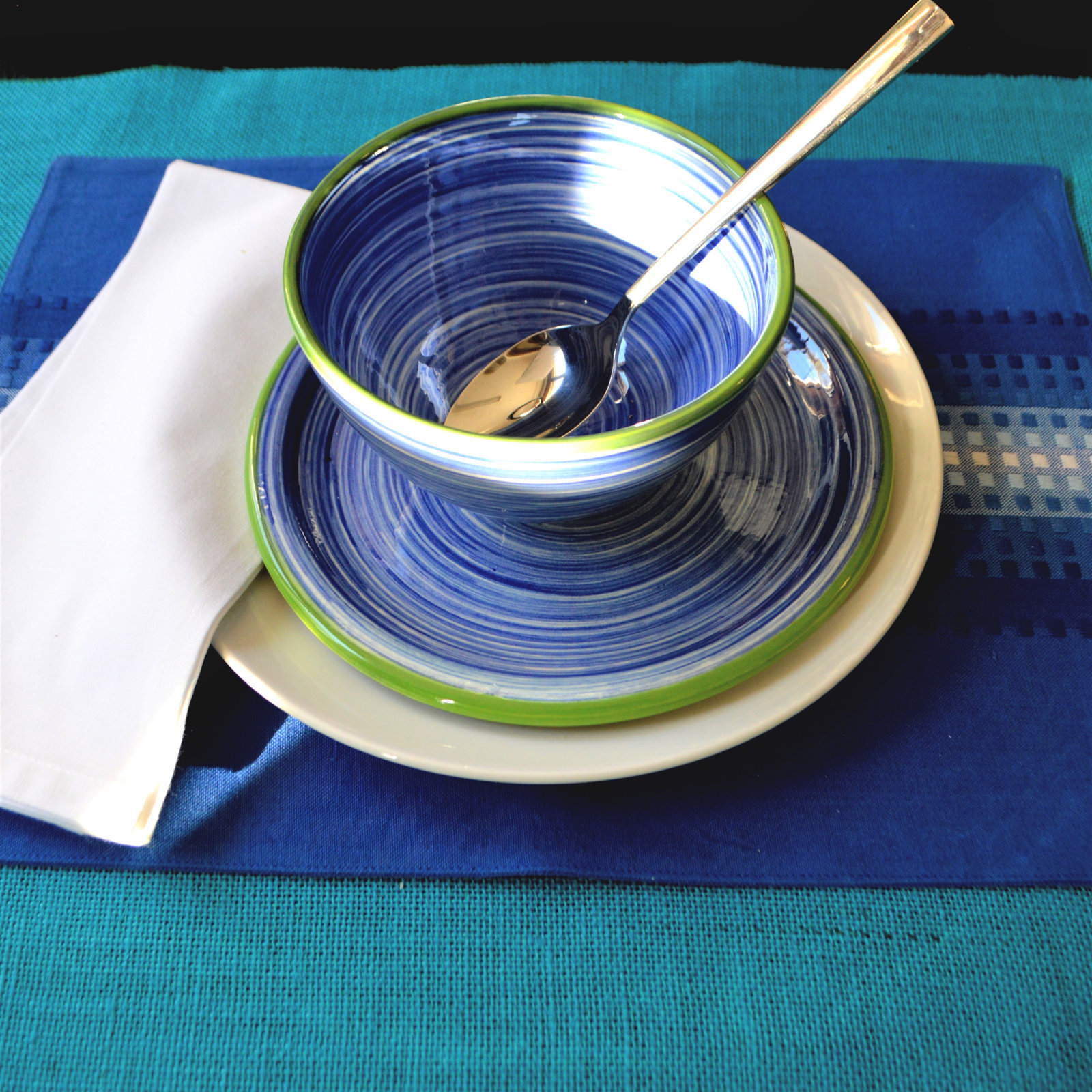 Raia 9" Salad Plate, Multicolor Blue