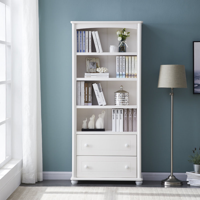 Vitrine moderne blanche simple