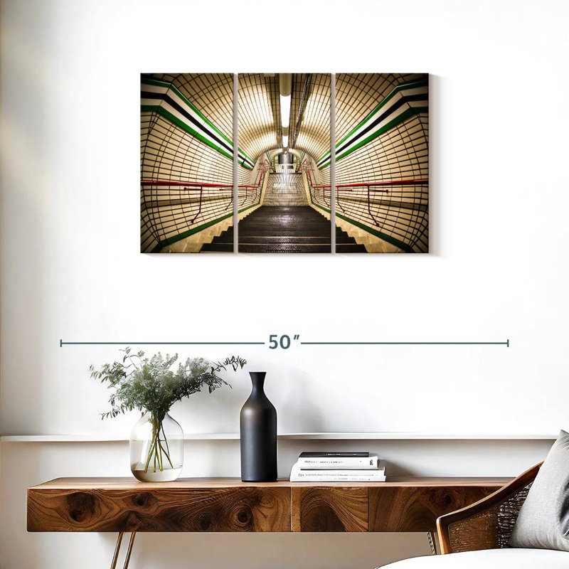 Lilie Subway Staircase, 20" H x 33" W