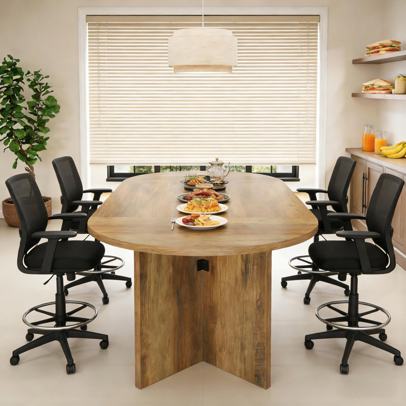 Table de cuisine ovale d'inspiration campagnarde