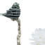 Figurine oiseau sur une branche-408830220