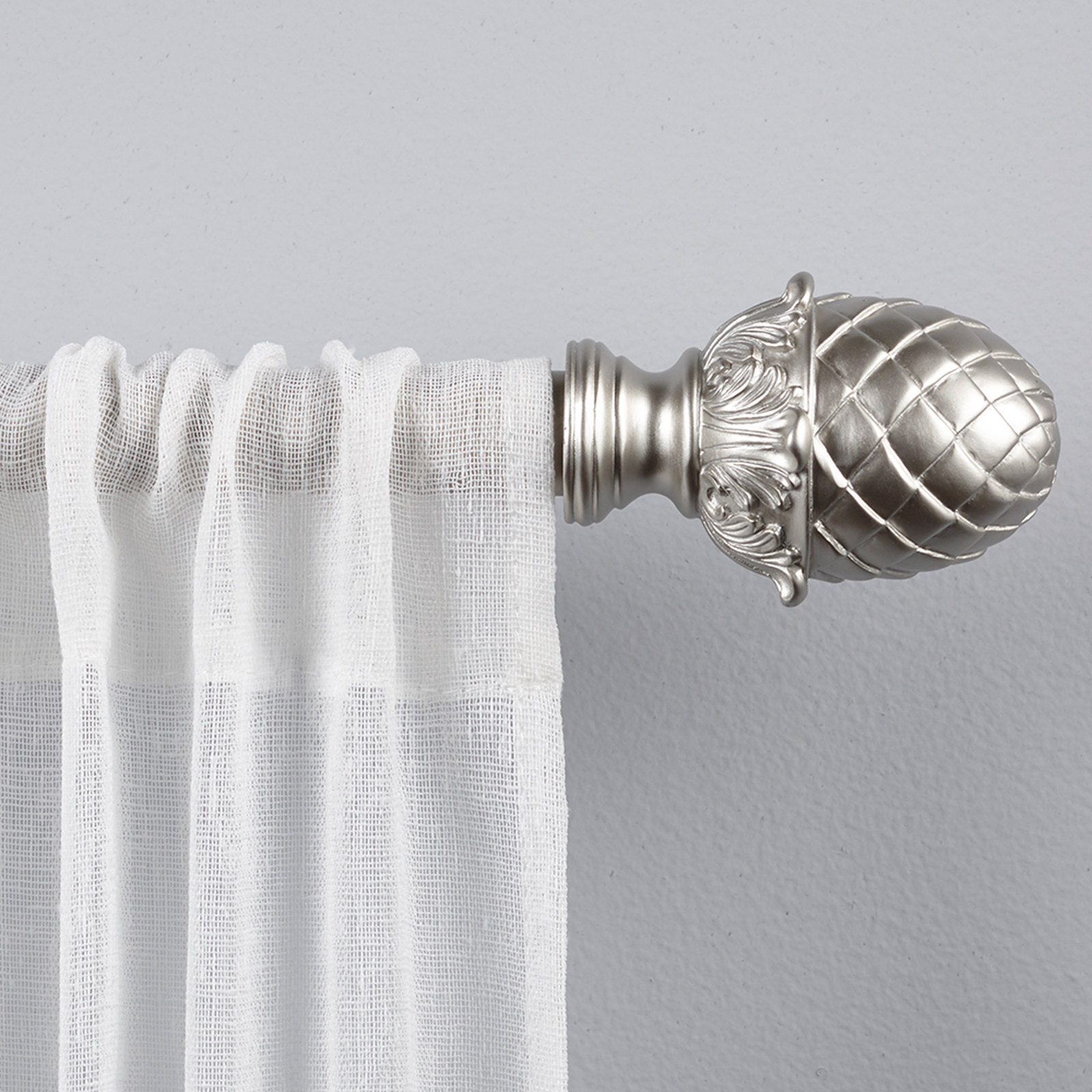 Nikhat Single Curtain Rod, 66" - 120", Silver