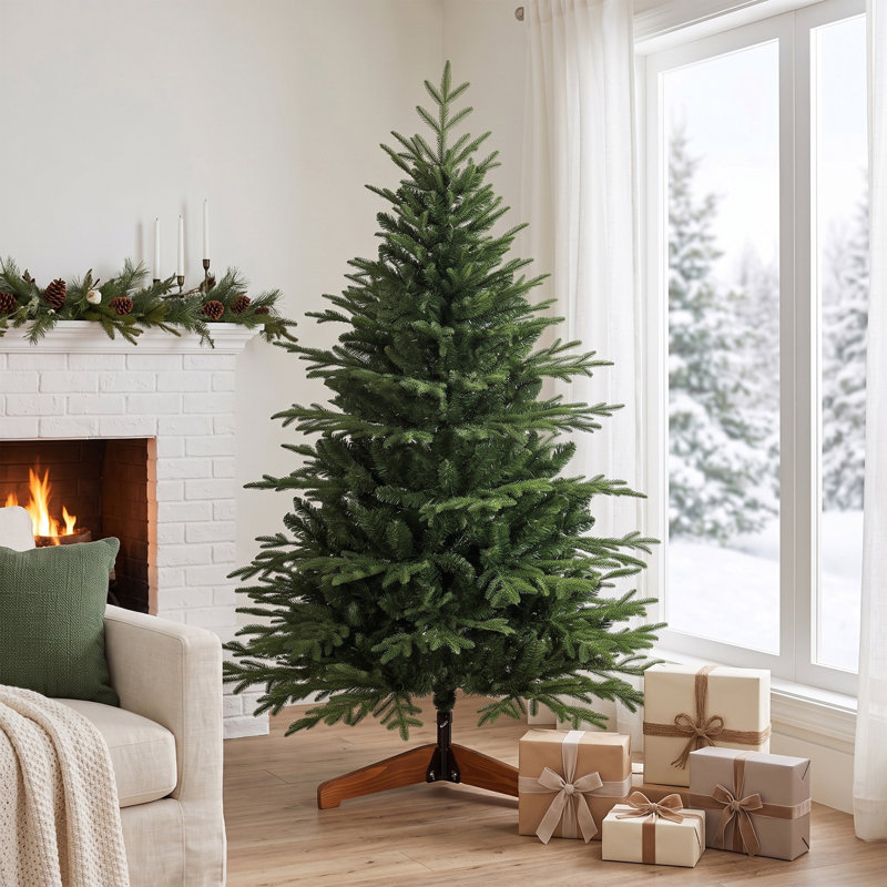 150' H Christmas Tree