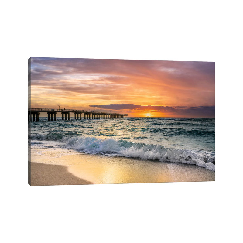 Été, lever de soleil à la plage avec quai de pêche, Miami, Floride - Giclée sur toile tendue avec châssis