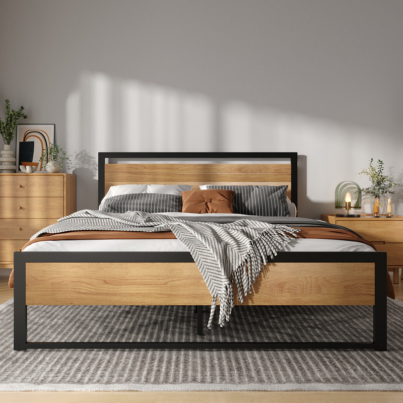 Ingrun Metal Bed, Queen