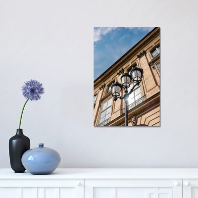 «Parisian Street IV» par Bethany Young, reproduction de photo sur toile tendue