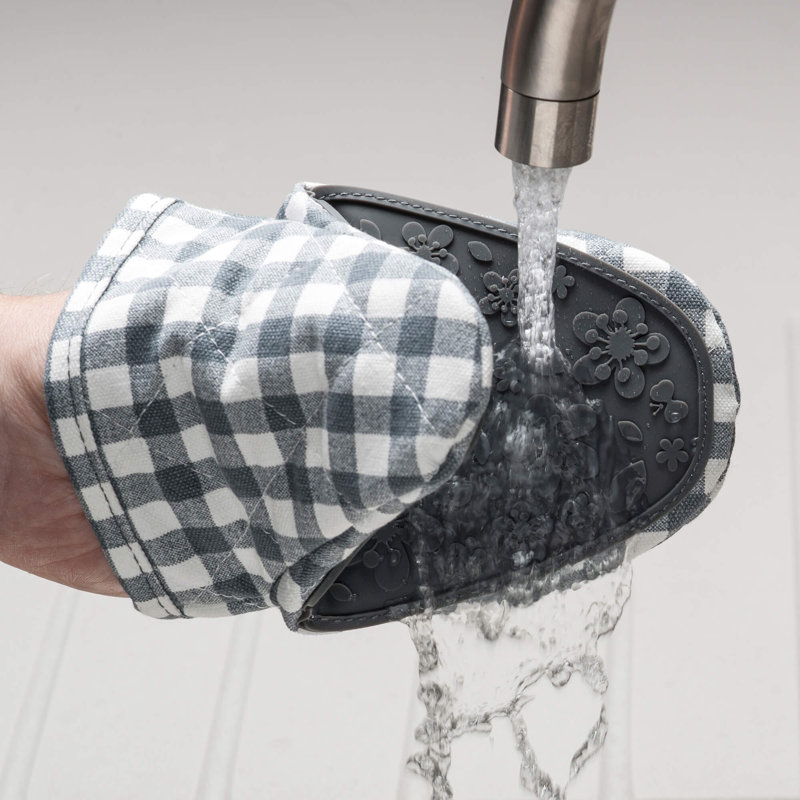 Zeal Gingham Cotton Potholder, Dark Grey