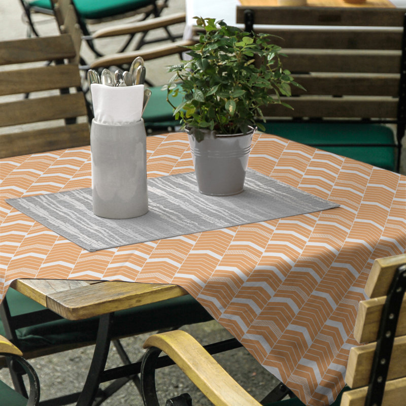 Nappe à chevrons à traits Stephenie, Orange / Brun / Blanc