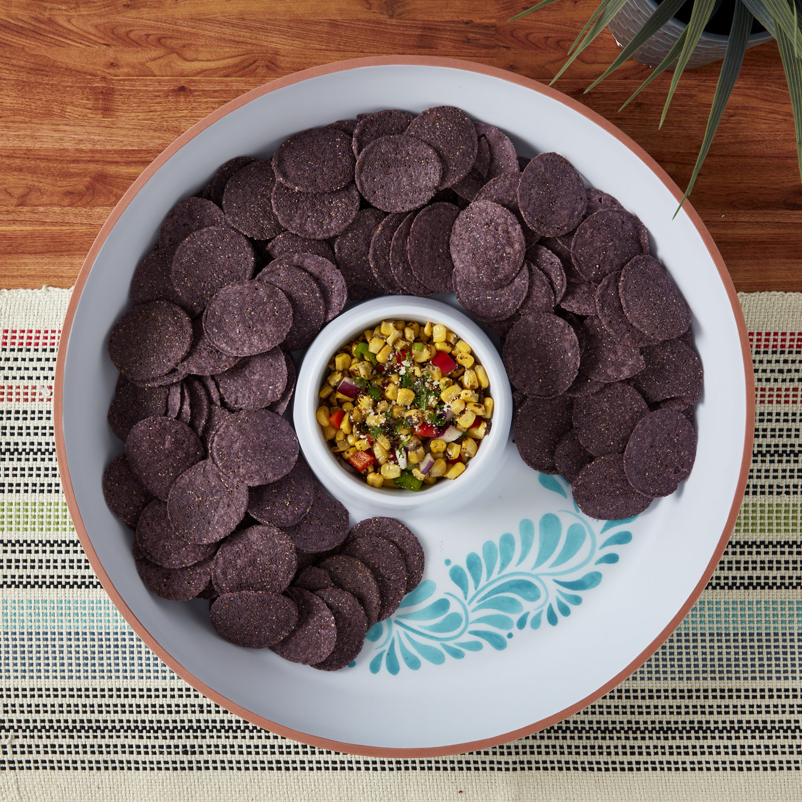 Lebrillo Chips and Dip Platter, White/Aqua