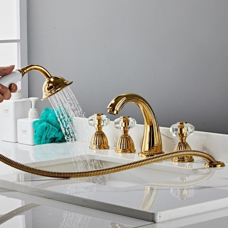 Robinet pour salle de bain à poignée simple en nickel brossé avec silhouette épurée