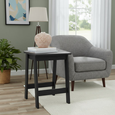 Petite table d'appoint carrée en bois, finition noire