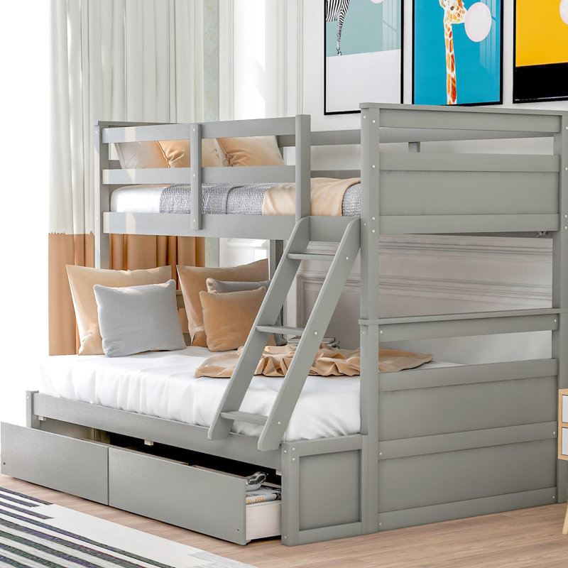 Lit simple superposé au-dessus d'un lit double, gris