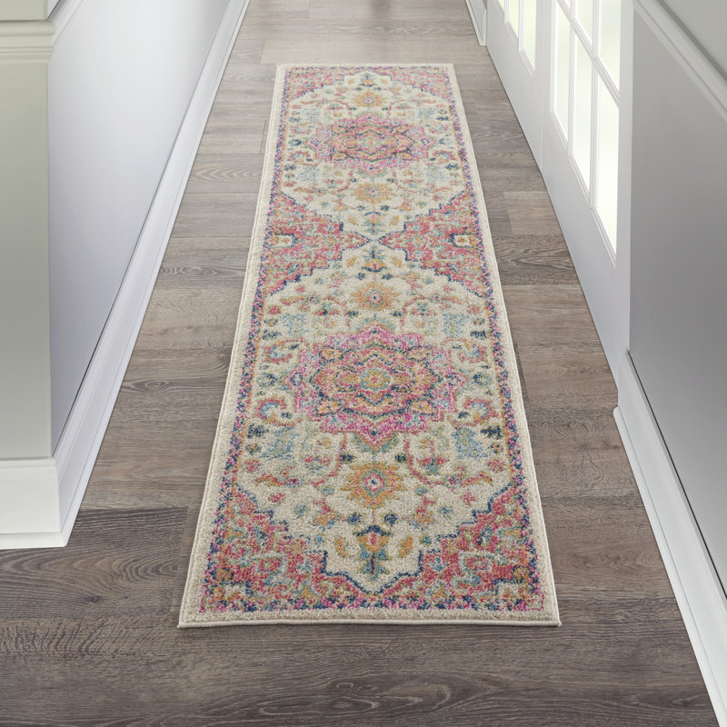 Oriental Indoor Rug, Runner 2'2" x 7'6"